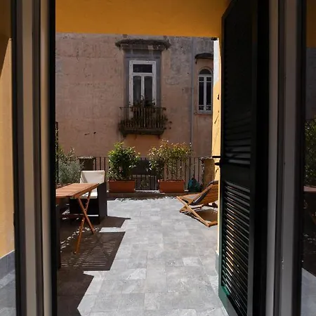 דירה Galluppi Flat By Houseinnaples נאפולי
